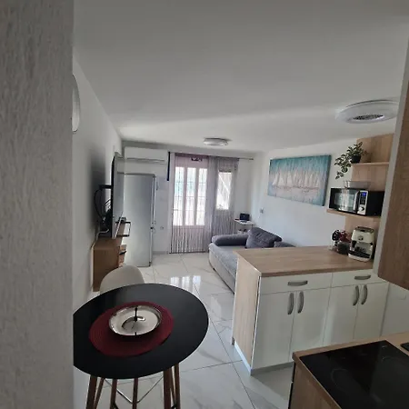 Novotny Apartmán *