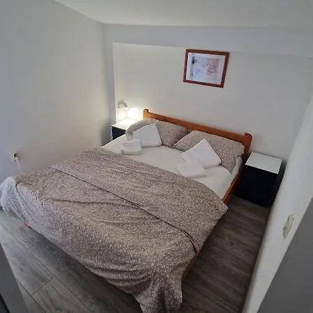 Novotny Apartmán *