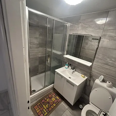 Novotny Apartmán Vir